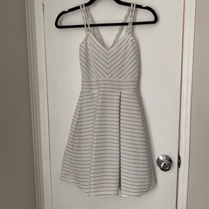 CHARLOTTE RUSE - XS Dress